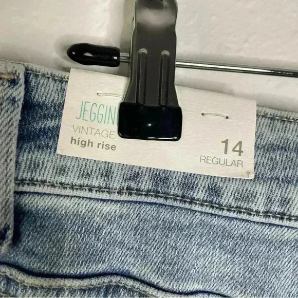 Maurice’s High Rise Vintage Jeggings Distressed Size 14 - Picture 5 of 8